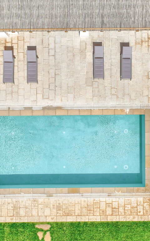 Trulli di Luccio: Außen, Draussen, Schwimmbad