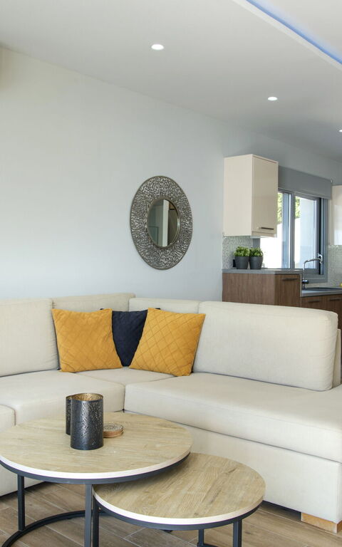 Villa Alkyoni: Wohnzimmer