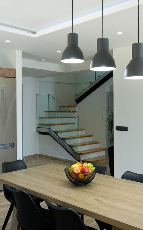 Villa Alkyoni: Esszimmer, Küche