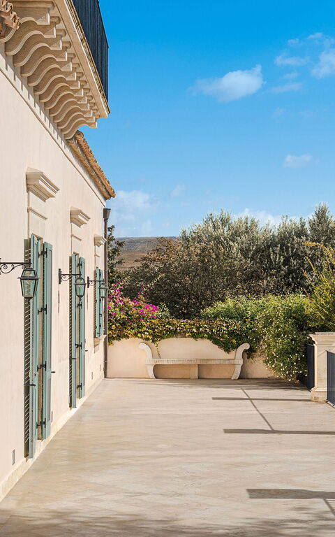 Domus Olivae: Ansichten, Außen, Balkon / Terrasse / Patio, Draussen