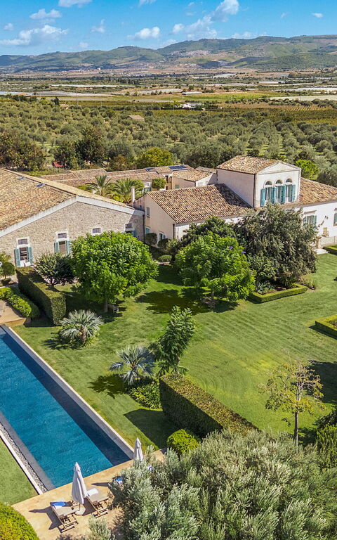 Domus Olivae: Ansichten, Außen, Draussen, Garten, Schwimmbad