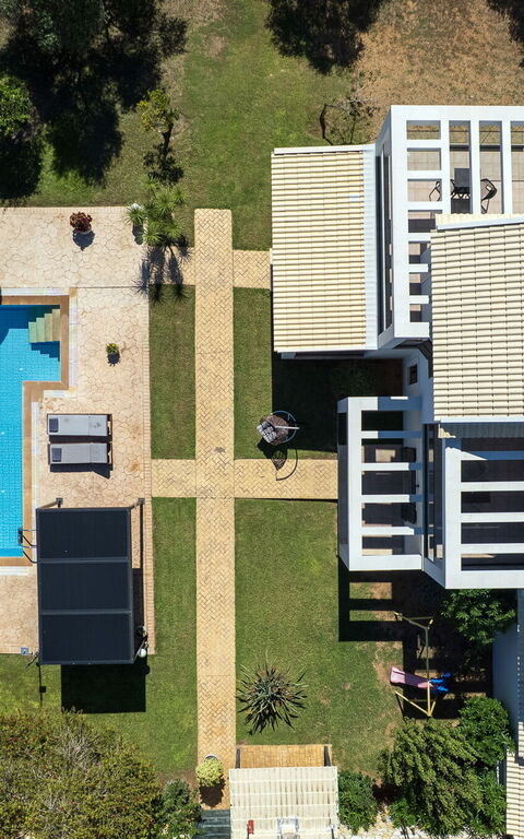 Villa Carreta: Ansichten, Garten, Schwimmbad