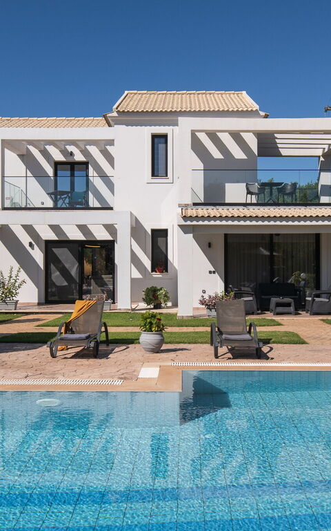 Villa Melitti: Außen, Draussen, Schwimmbad