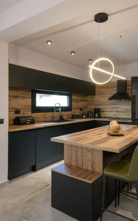 Villa Melitti: Esszimmer, Küche