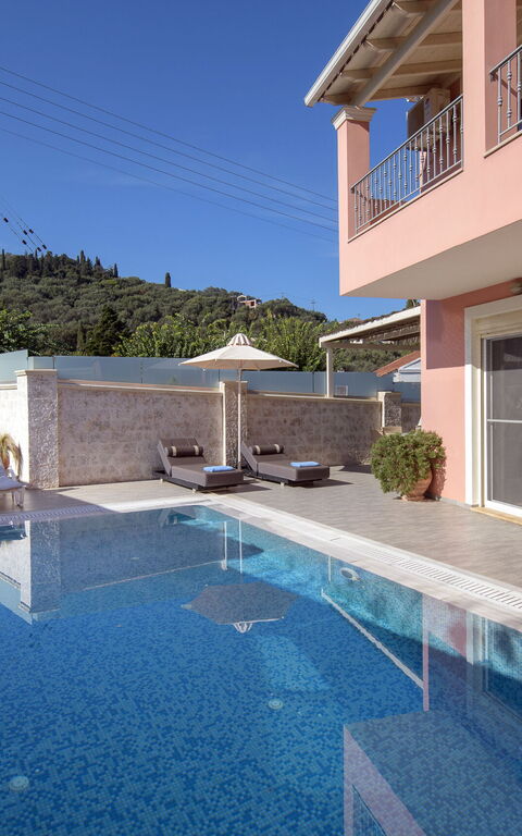 Doctor'S House: Außen, Draussen, Schwimmbad