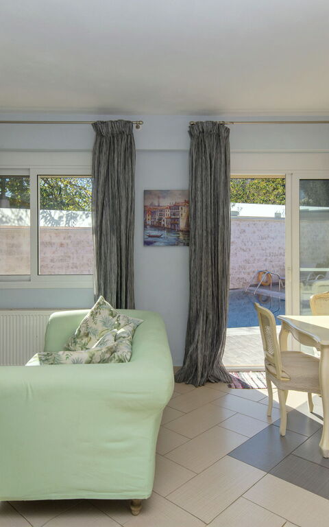 Doctor'S House: Esszimmer, Wohnzimmer