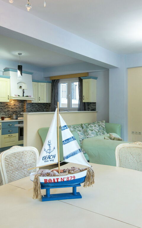 Doctor'S House: Esszimmer, Wohnzimmer