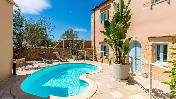 Villa Cava: Außen, Draussen, Schwimmbad