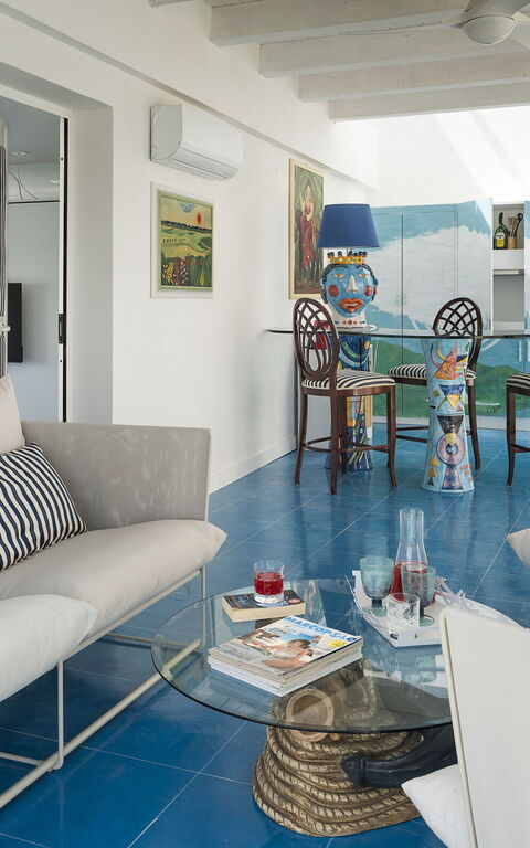 Montalbano Suite: Küche, Wohnzimmer