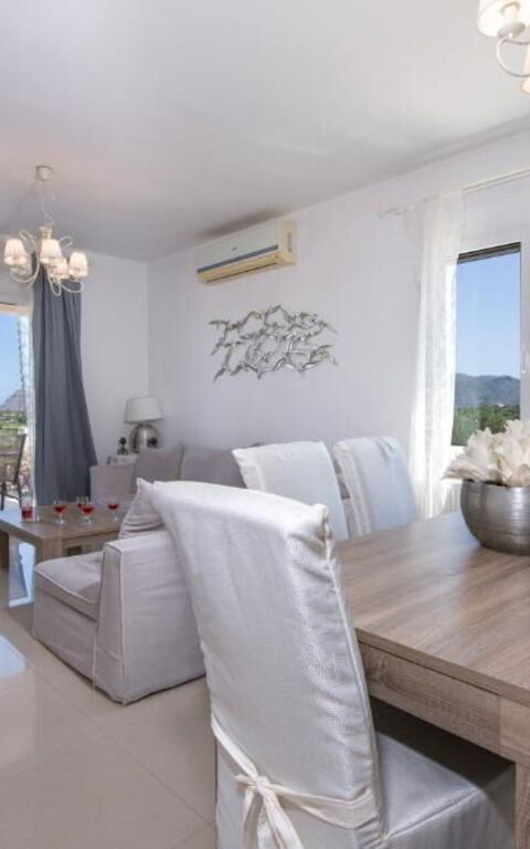 Magnolia: Esszimmer, Wohnzimmer