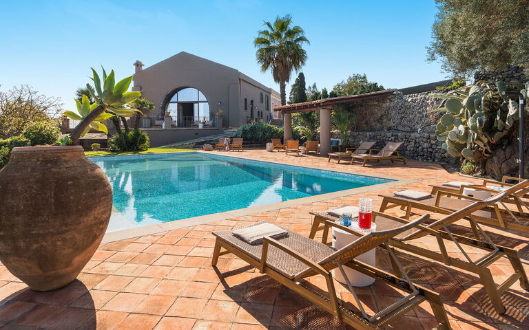 Villa Continella: Außen, Draussen