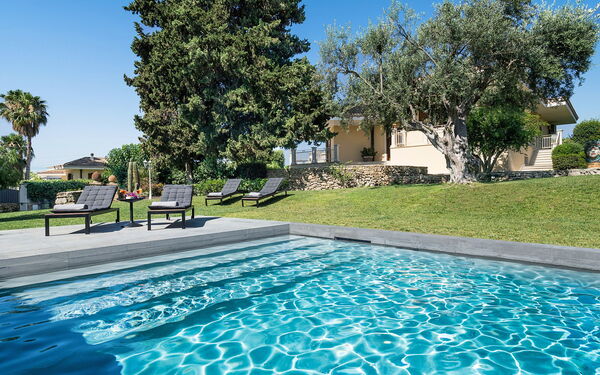 Villa Profumo D'Oriente: Außen, Draussen, Garten, Schwimmbad