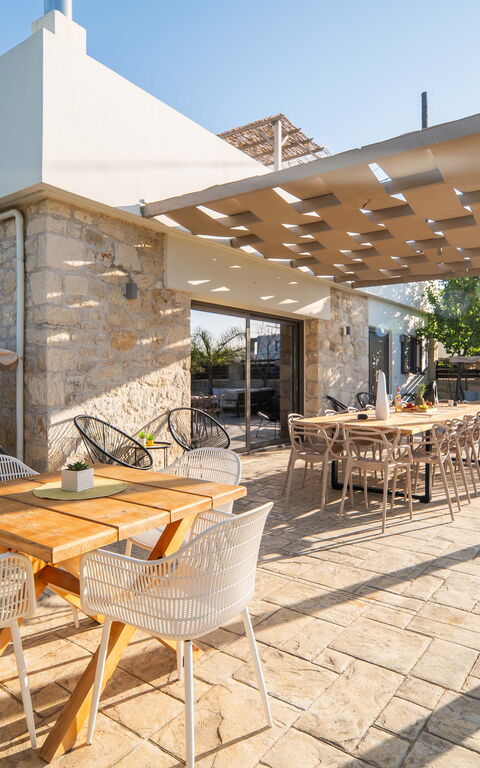 Villa Olympia: Außen, Balkon / Terrasse / Patio, Draussen, Garten