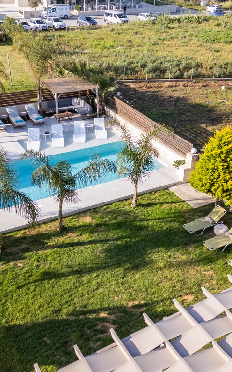 Villa Olympia: Außen, Draussen, Garten, Schwimmbad
