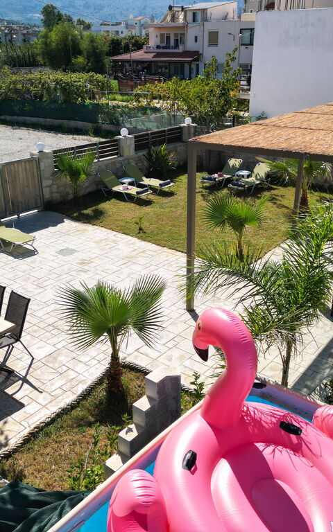 Villa Olympia: Ansichten, Außen, Draussen