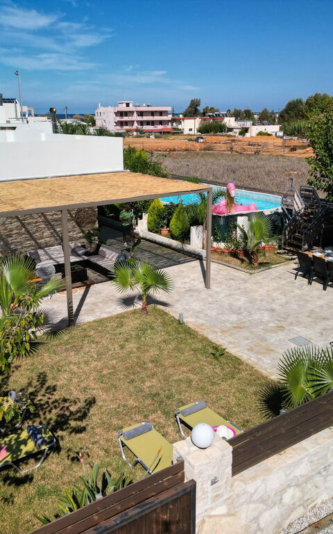 Villa Olympia: Ansichten, Außen, Draussen, Garten