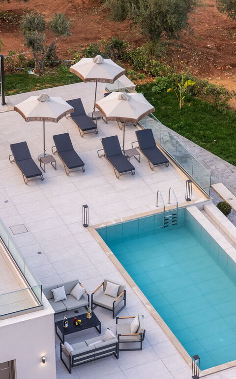 Villa Vasilissa: Außen, Draussen, Schwimmbad