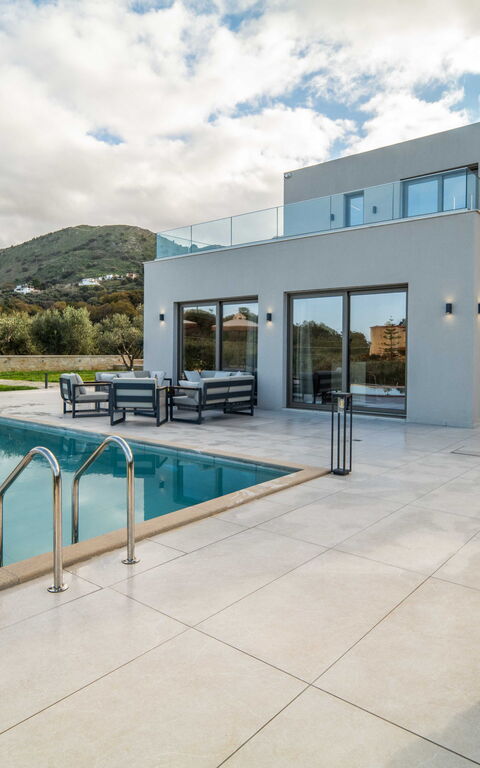 Villa Vasilissa: Außen, Draussen, Schwimmbad