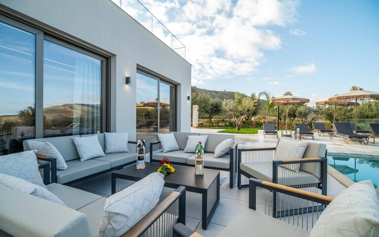 Villa Vasilissa: Außen, Draussen