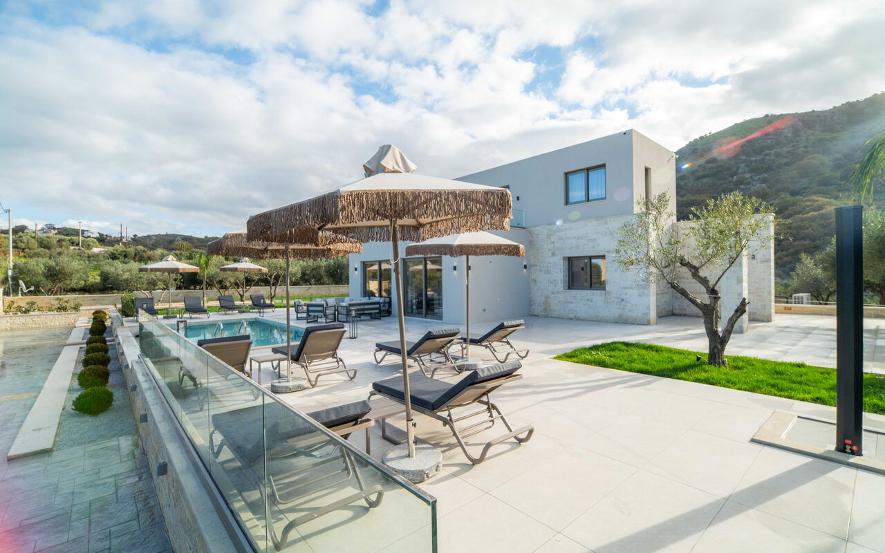 Villa Vasilissa: Außen, Draussen