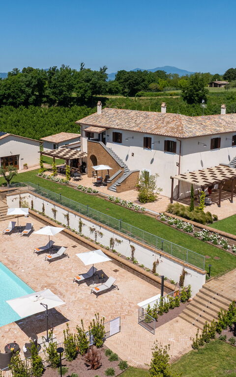 Tenuta Poggio Guiano: Ansichten, Außen, Draussen, Garten, Schwimmbad