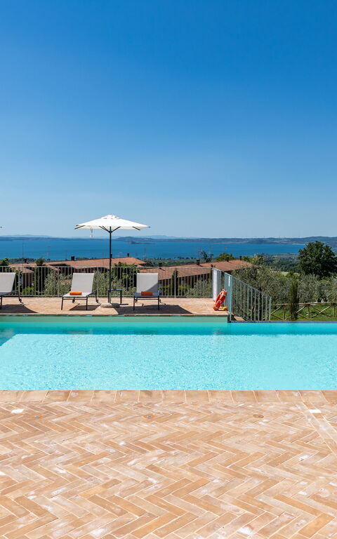 Tenuta Poggio Guiano: Ansichten, Außen, Draussen, Schwimmbad