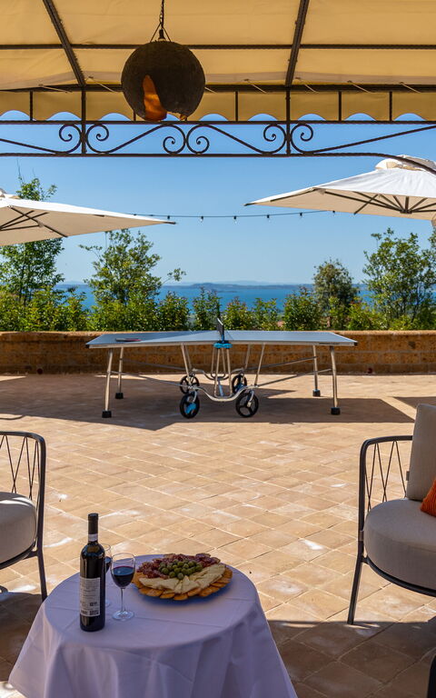 Tenuta Poggio Guiano: Ansichten, Außen, Balkon / Terrasse / Patio, Draussen