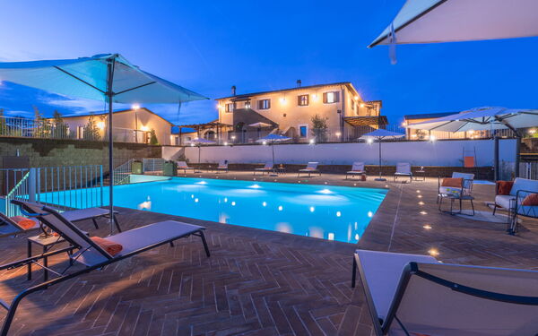 Tenuta Poggio Guiano: Außen, Draussen, Schwimmbad