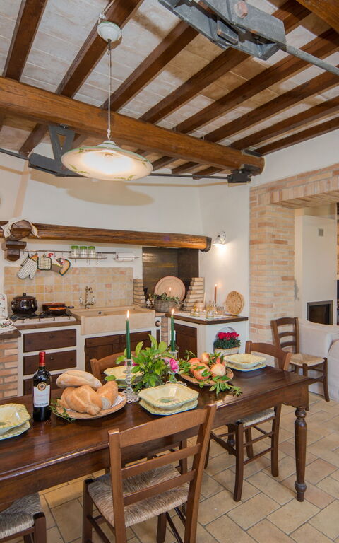 Villa Civita: Esszimmer, Küche