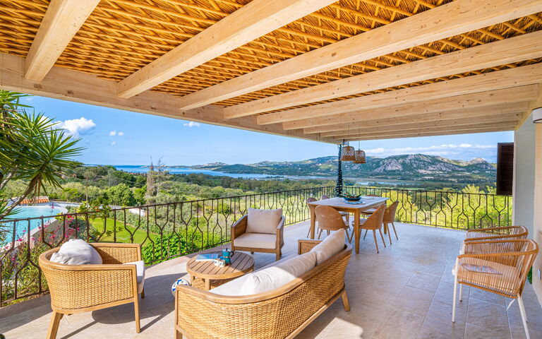 Villa Zephyros: Ansichten, Außen, Balkon / Terrasse / Patio, Draussen