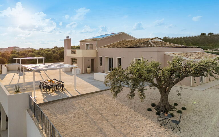 Dimora Bufalefi: Außen, Draussen