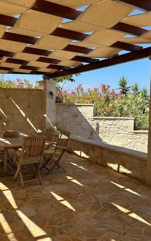 Villa Pi: Außen, Balkon / Terrasse / Patio, Draussen