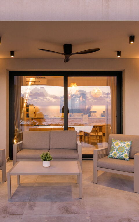 Villa Elais: Draussen