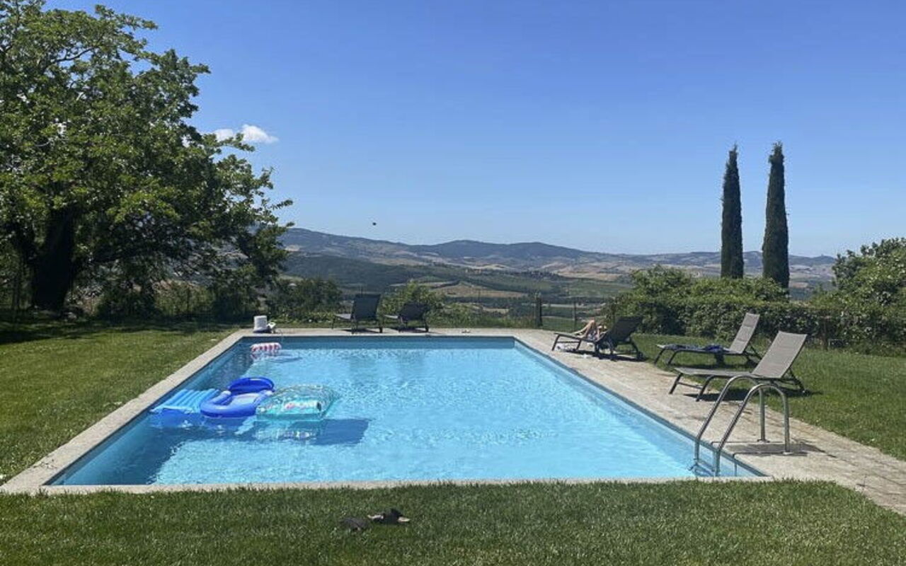 Podere i Prati: Außen, Draussen, Schwimmbad