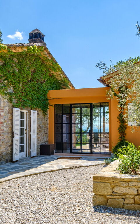 Villa Roseto: Außen, Draussen