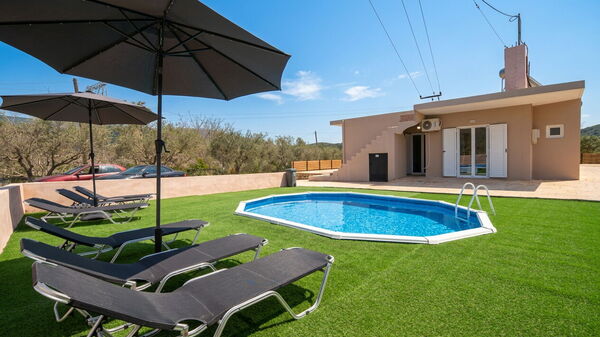 Villa Pasiphae: Außen, Draussen, Schwimmbad