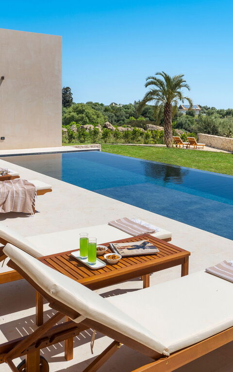Eos Villa: Außen, Draussen, Garten, Schwimmbad