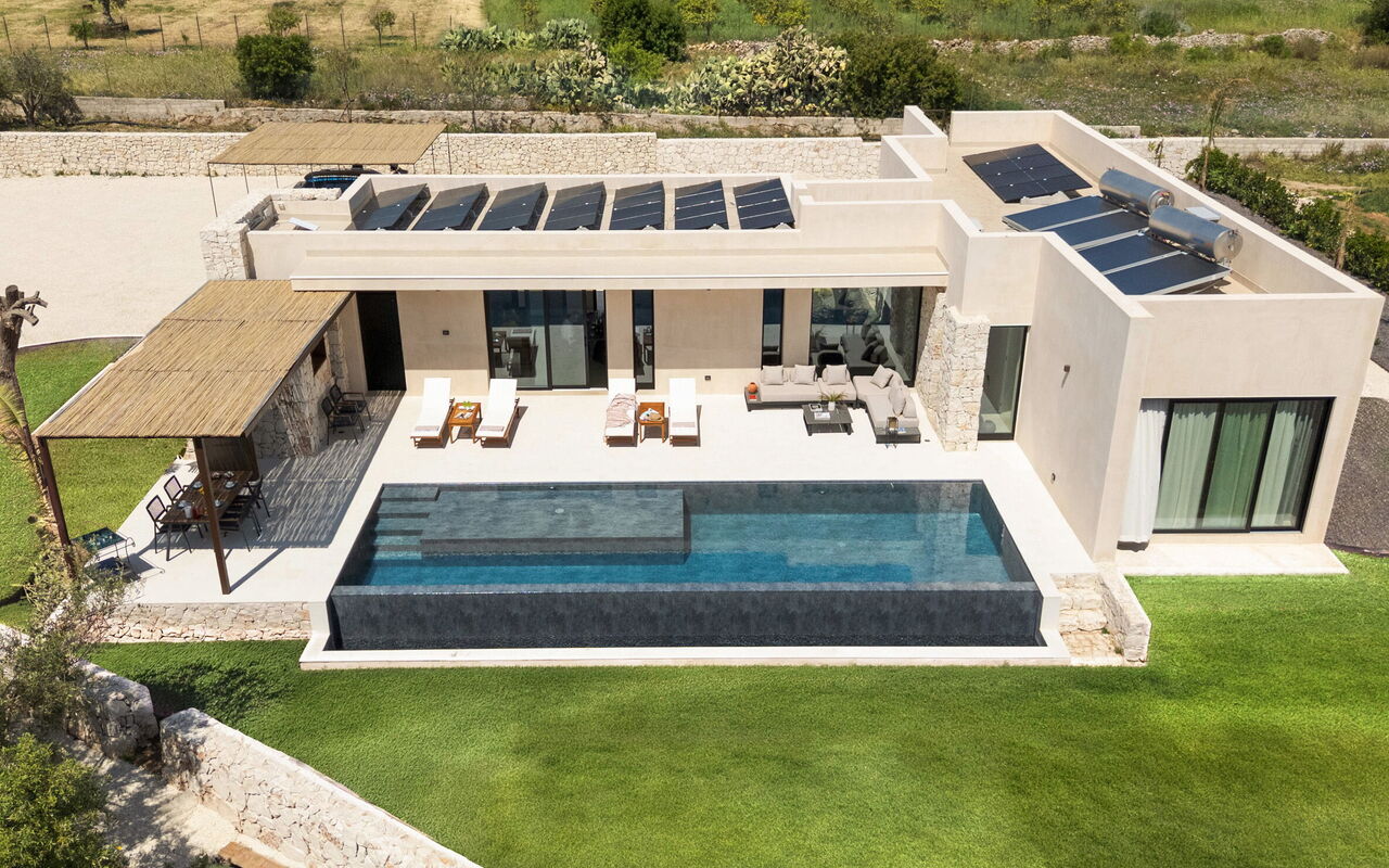Eos Villa: Außen, Draussen, Garten, Schwimmbad