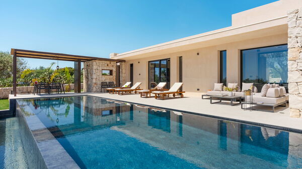 Eos Villa: Außen, Draussen, Schwimmbad
