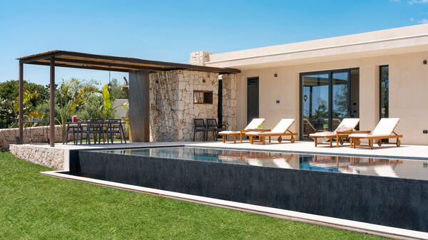 Eos Villa: Außen, Draussen, Garten, Schwimmbad