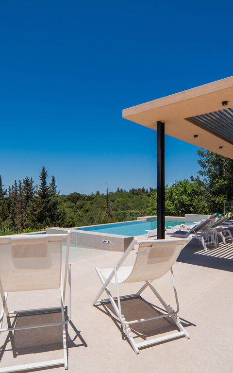 Villa Melia: Draussen, Schwimmbad