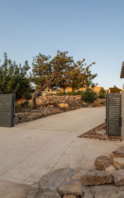 Villa Melia: Außen, Draussen