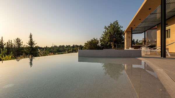 Villa Melia: Ansichten, Außen, Draussen