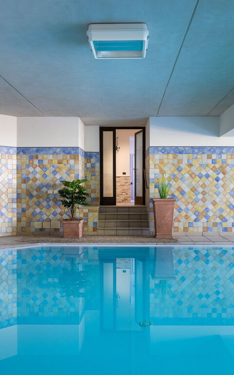 Villa Belvedere San Bartolo: Schwimmbad