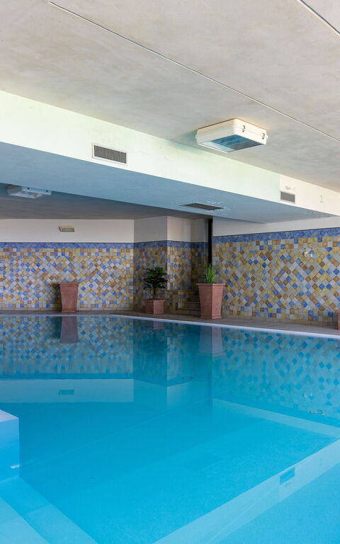 Villa Belvedere San Bartolo: Schwimmbad