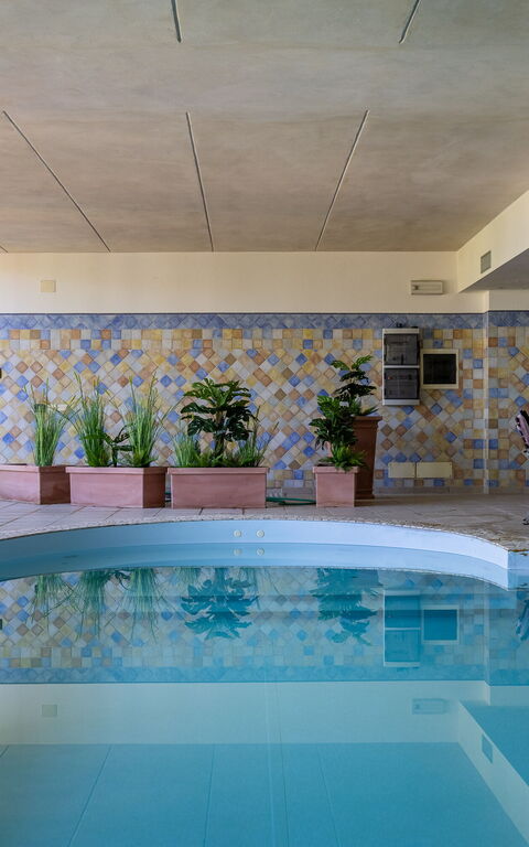 Villa Belvedere San Bartolo: Schwimmbad