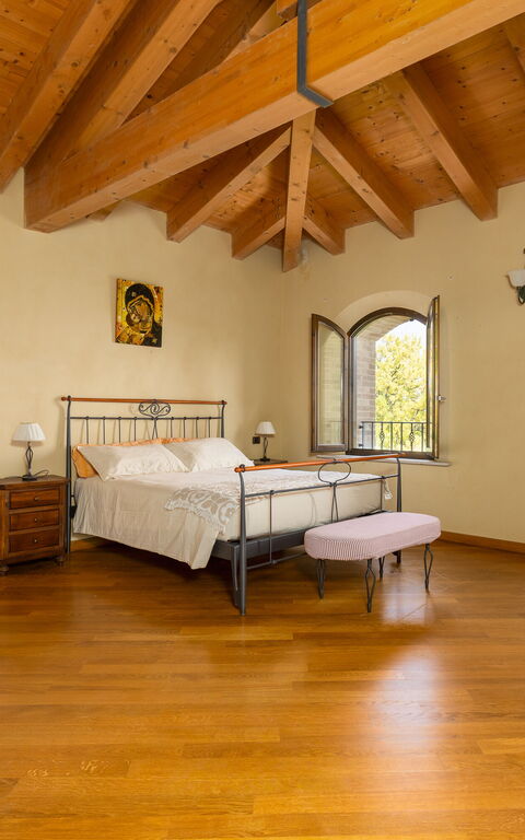 Villa Belvedere San Bartolo: Schlafzimmer