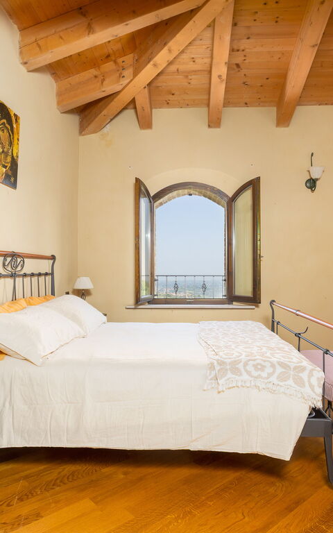 Villa Belvedere San Bartolo: Schlafzimmer