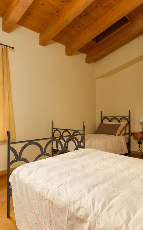 Villa Belvedere San Bartolo: Schlafzimmer