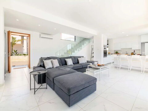 By the Beach - Royal Sapphire Villa